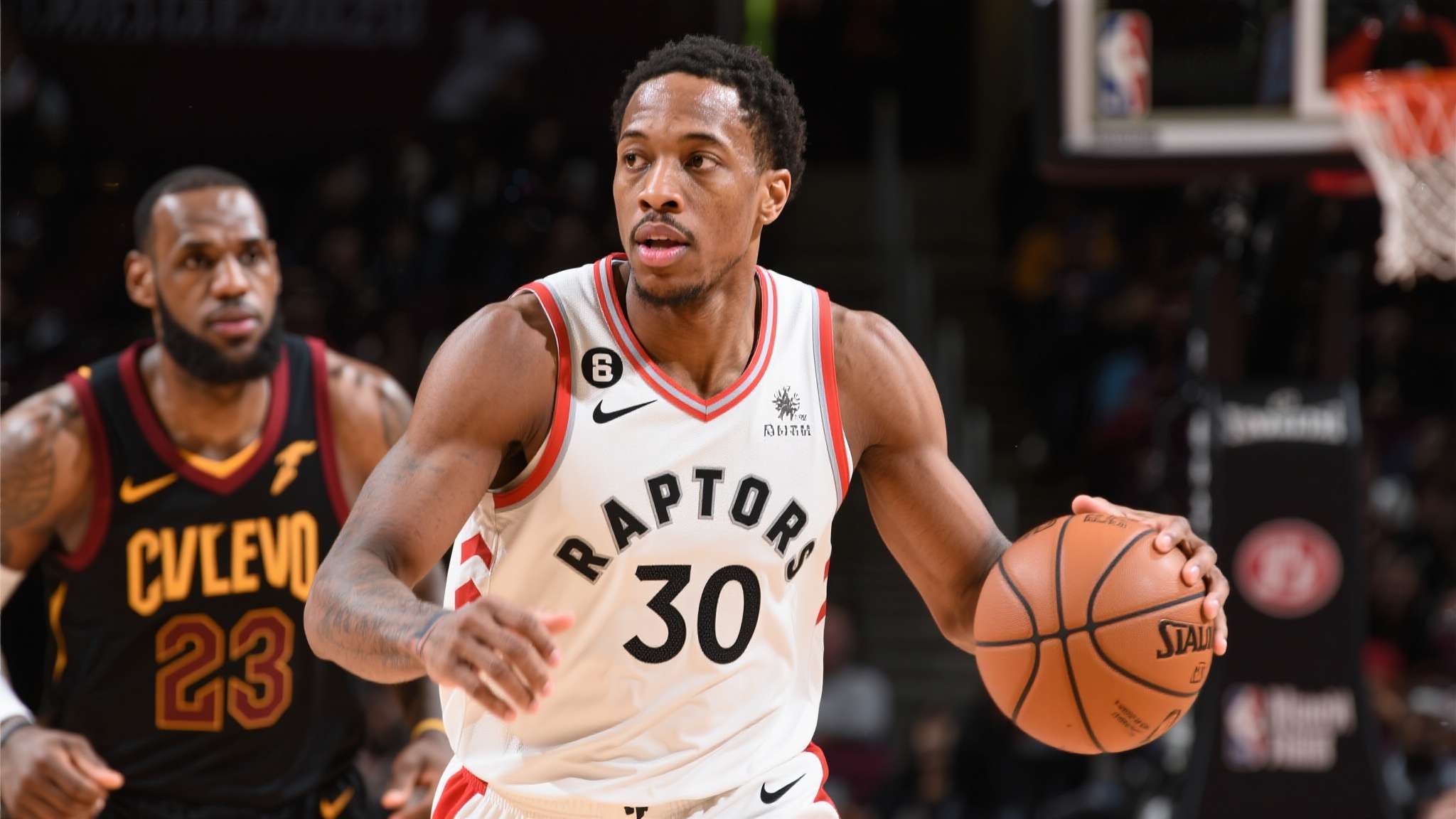 德罗赞成NBA历史单场至少30分10助攻且0失误的最高龄球员
